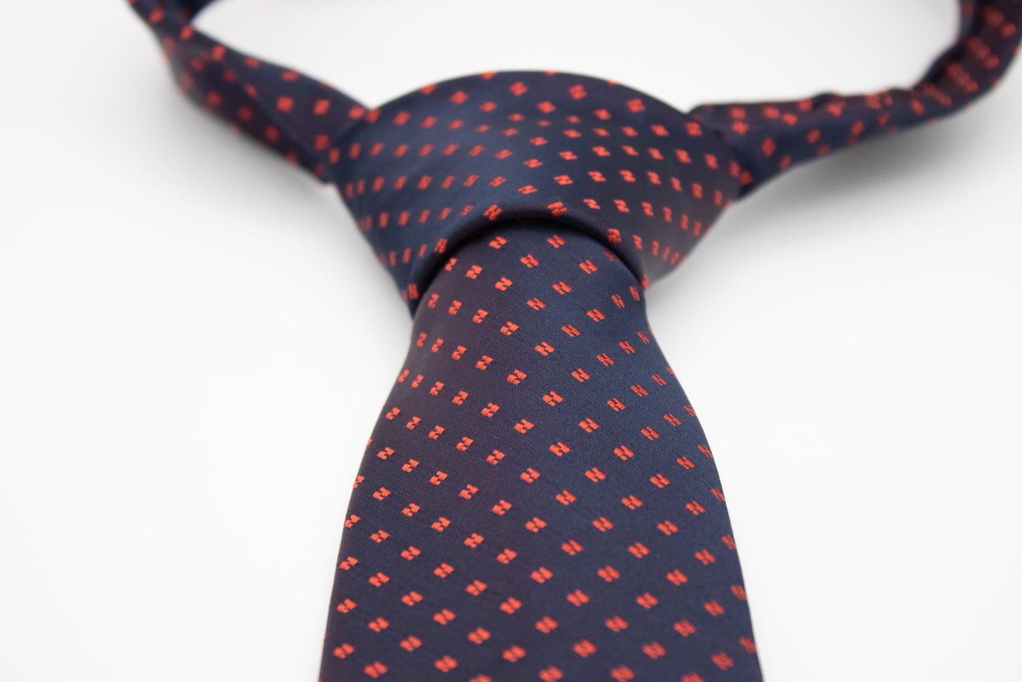 Hupgrades Whispered Wine Necktie Pocket Square Cufflinks Set