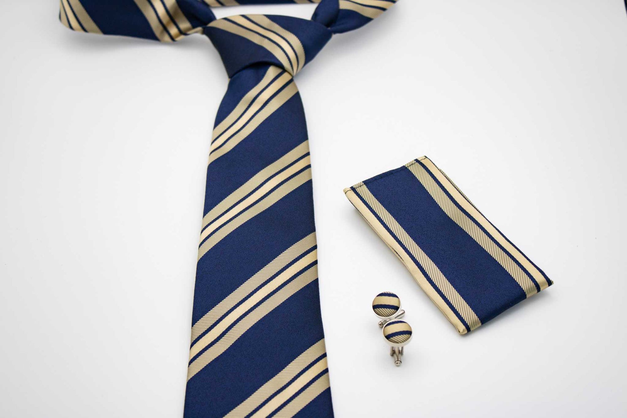 Semi Formal Attire | Hupgrades Ocean Thread Necktie Set Pro Cufflinks!